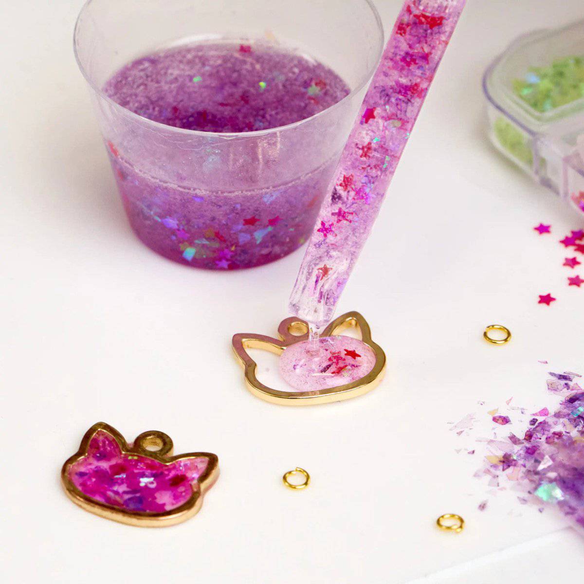 Amazing UV Resin for Jewelry and Crafts - Alumilite