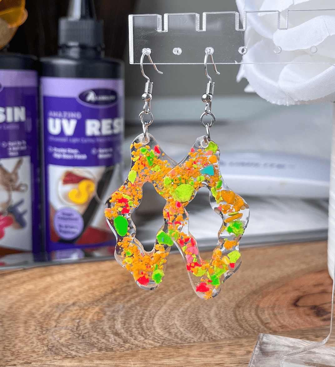 Amazing UV Resin for Jewelry and Crafts - Alumilite